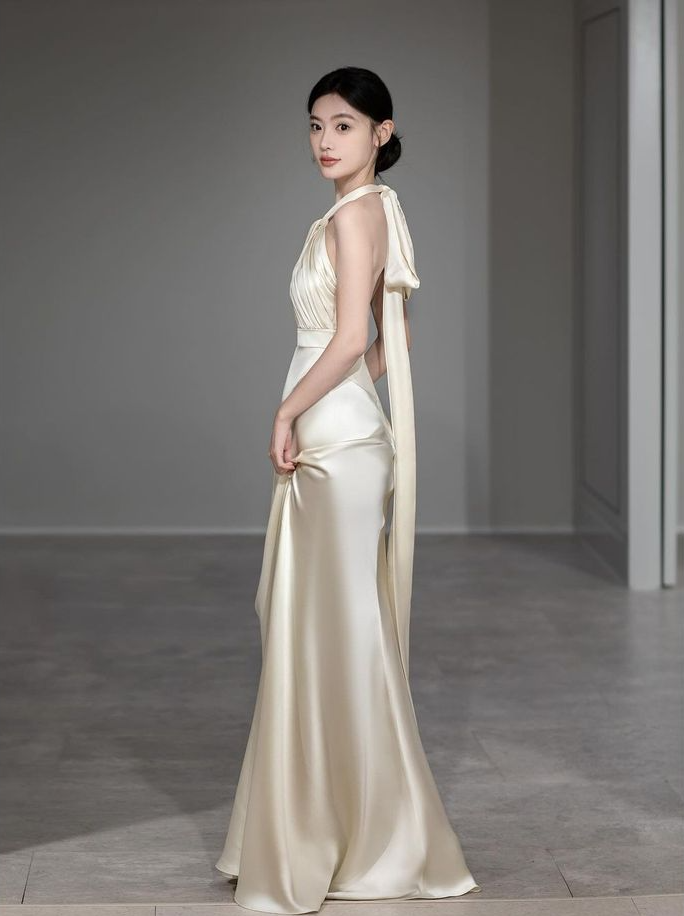 Backless Halter Long Prom Dress Elegant Evening Party Dress fg7320