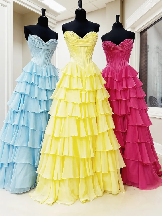 A-Line Sweetheart Sleeveless Floor-Length Pleated Lace Stripe Prom Dress with High Slit Formal Gown