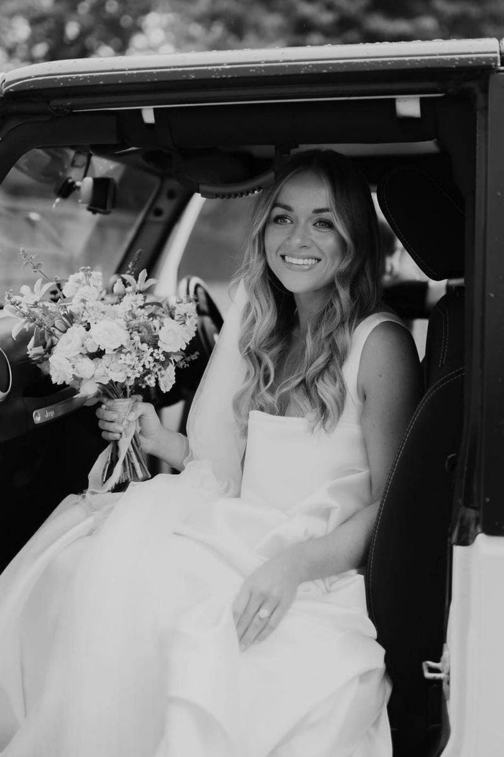 Beauty A Line Square Neck White Bridal Dress with Bowknot