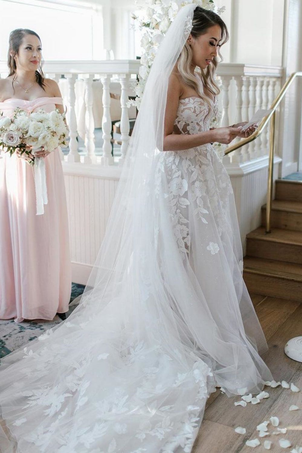 Gorgeous A Line Sweetheart White Long Bridal Dress with Appliques