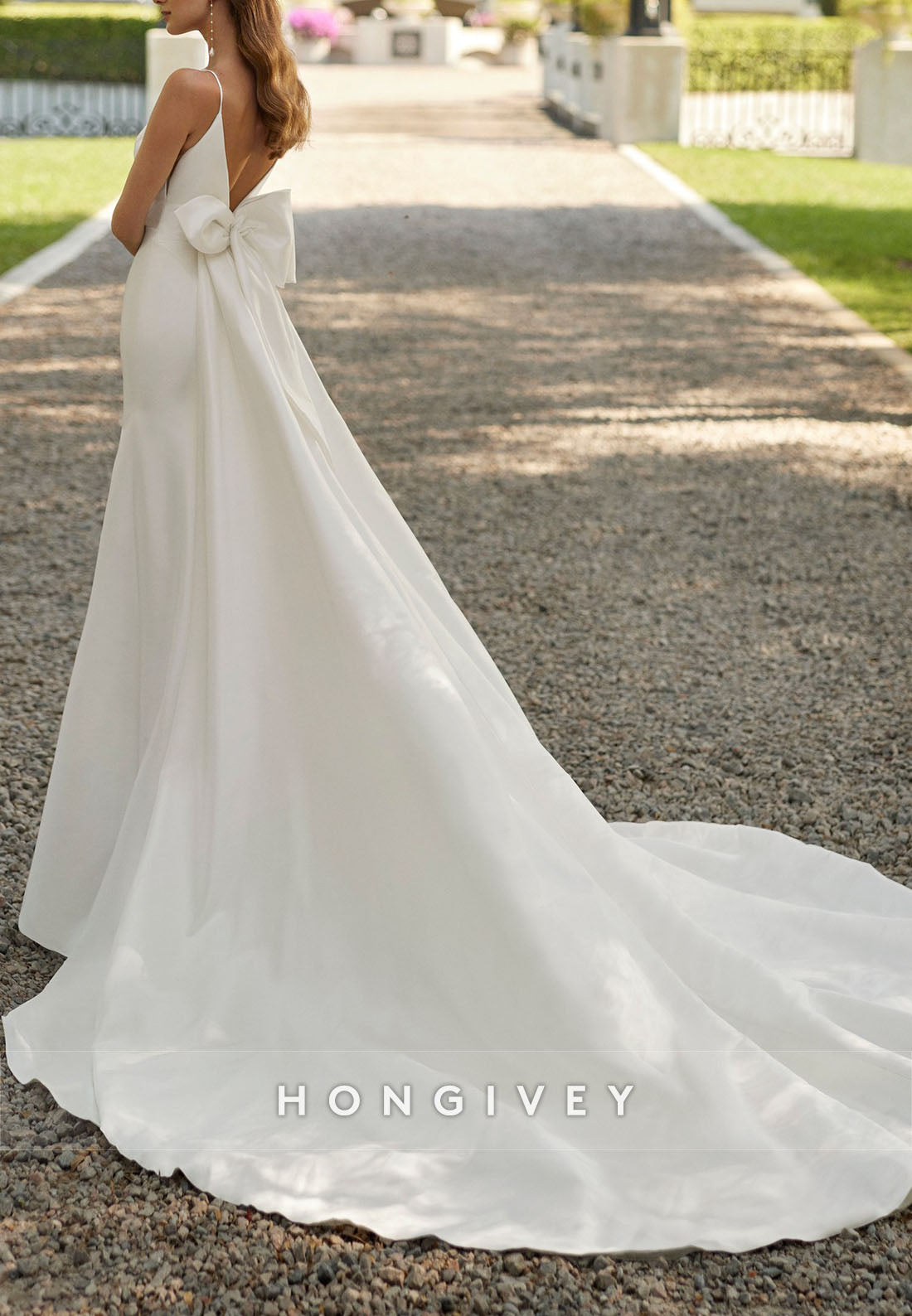 Spaghetti Straps Pleated Bowknot Watteau Train Trumpet Wedding Dresses