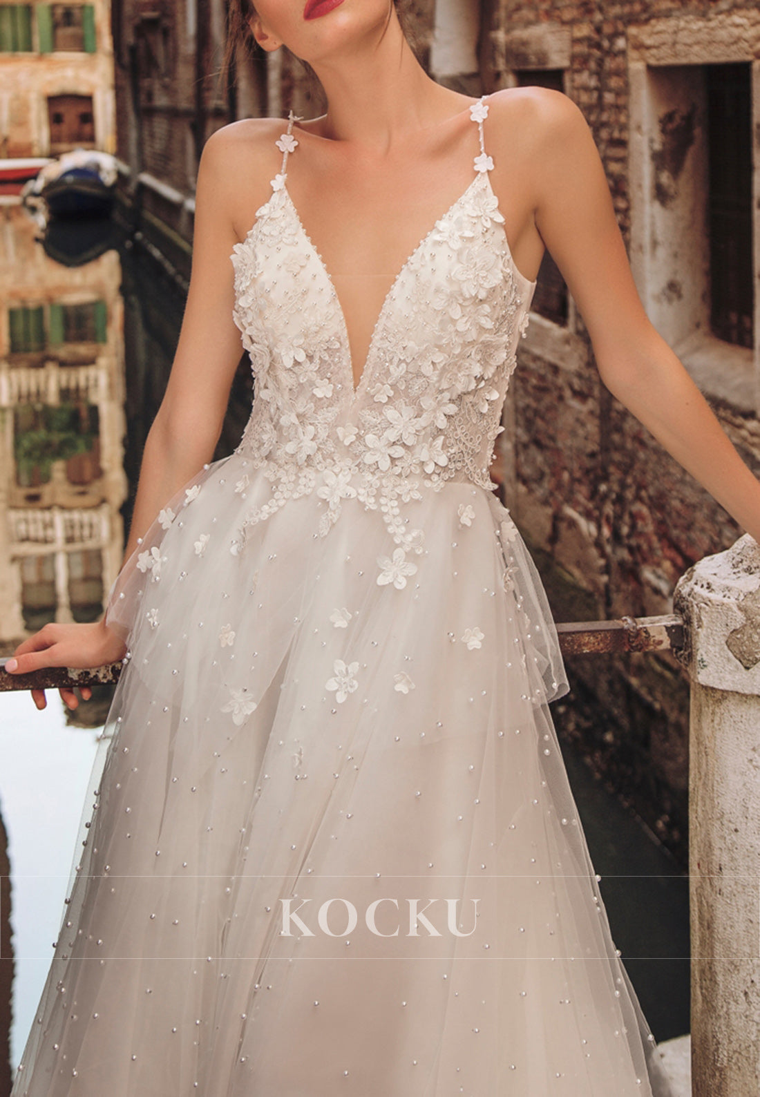 Venice - Style Spaghetti Strap Pearl Tulle Wedding Dress with 3D Florals