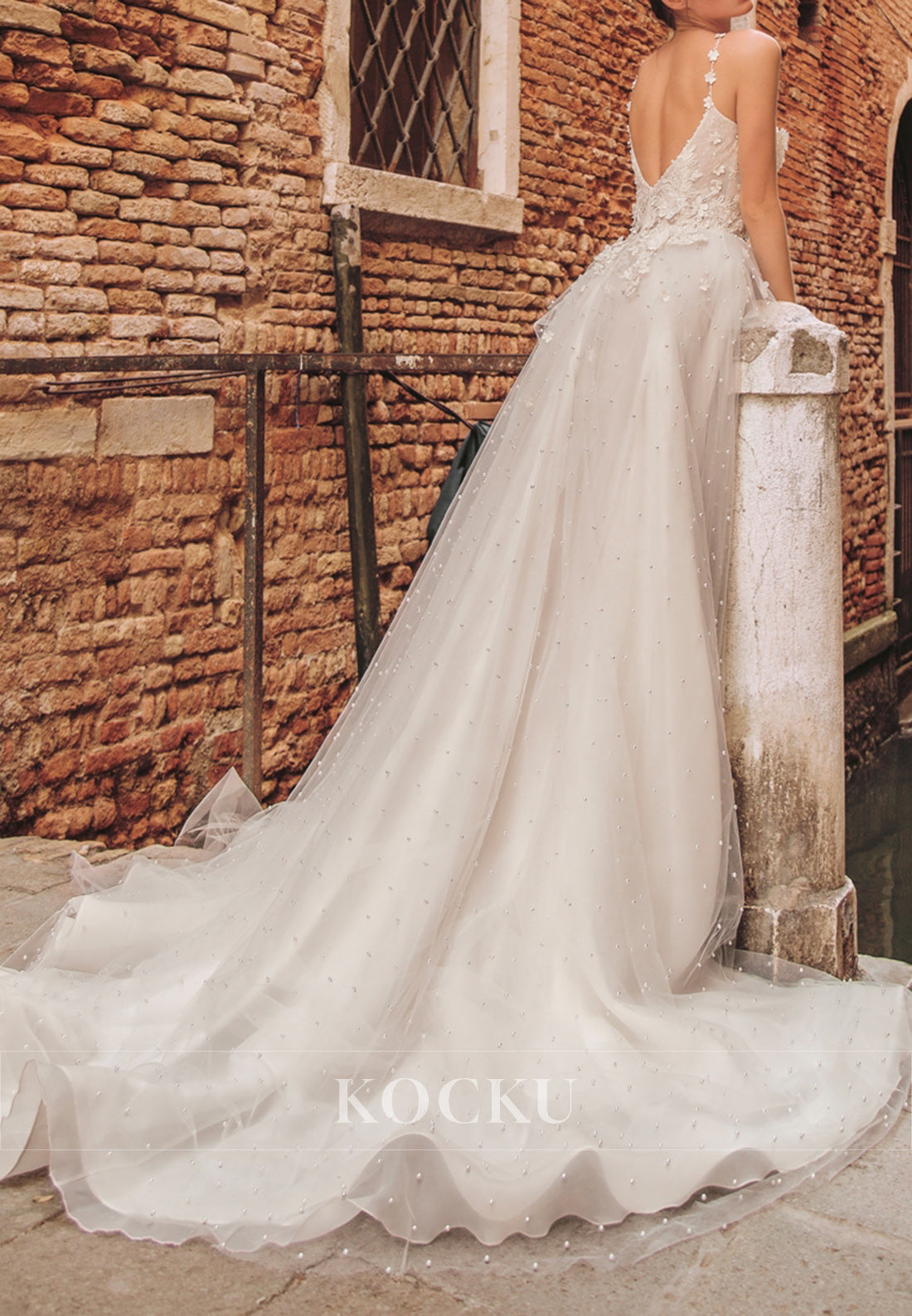 Venice - Style Spaghetti Strap Pearl Tulle Wedding Dress with 3D Florals