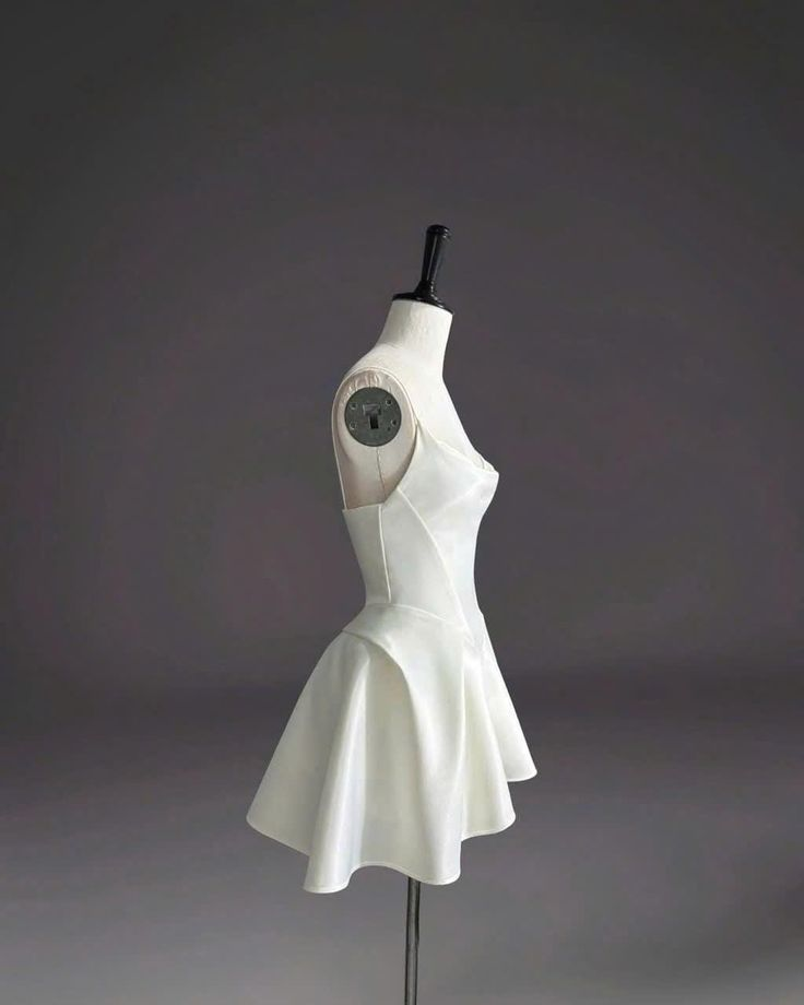 Simple Spaghetti Straps White Satin A Line Birthday Outfits Short Formal 7th Grade Homecoming Dress D026