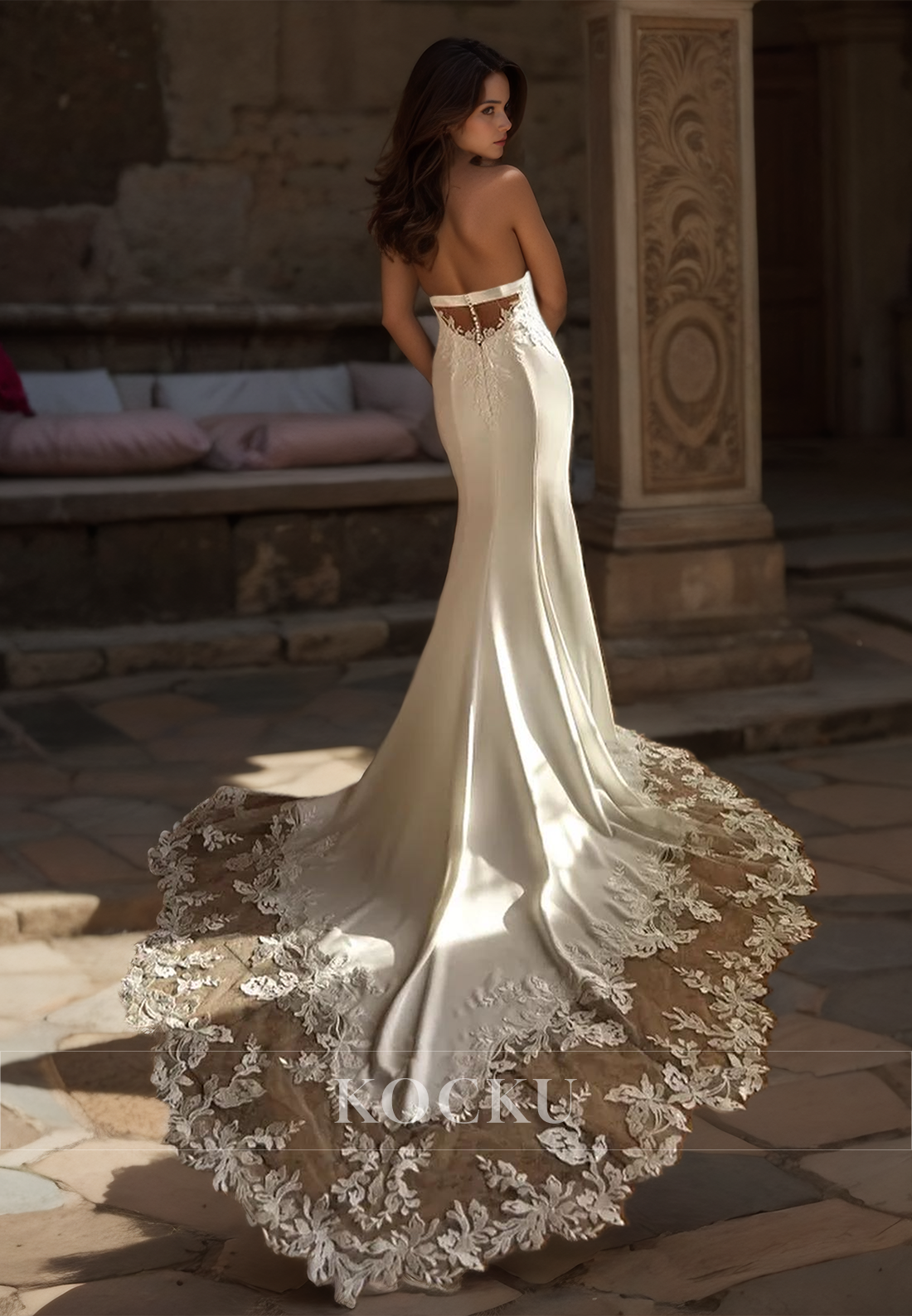 Halter Neck Mermaid Sleeveless Sweep Train Satin Wedding Dress with Appliques Bridal Gowns