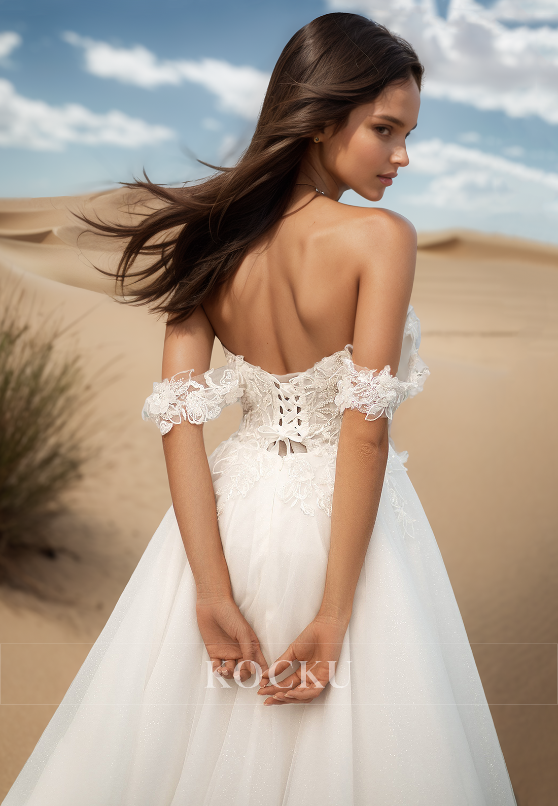 Elegant Off-Shoulder Sweetheart A-Line High Slit Lace Boho Gowns with Appliques Wedding Gowns