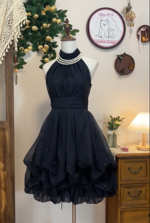 Pretty Halter Sleeveless Tulle Sequin Mini Prom Dress Black Homecoming Dress S454