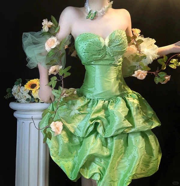 Classy Green Sweetheart Neck Satin A-Line Short Homecoming Dress Birthday Outfits S759