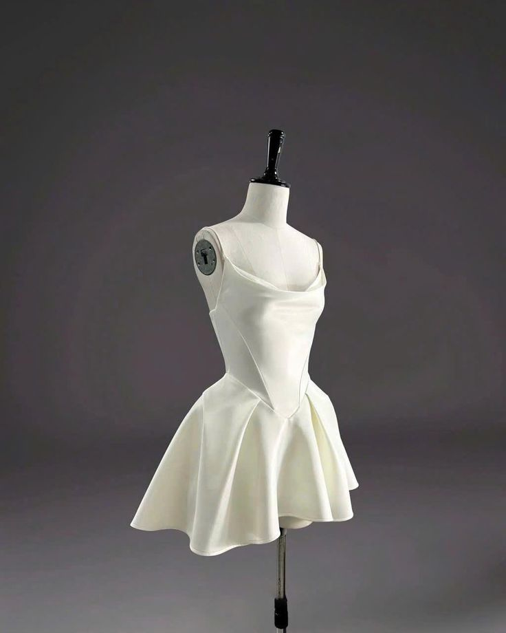Simple Spaghetti Straps White Satin A Line Birthday Outfits Short Formal 7th Grade Homecoming Dress D026
