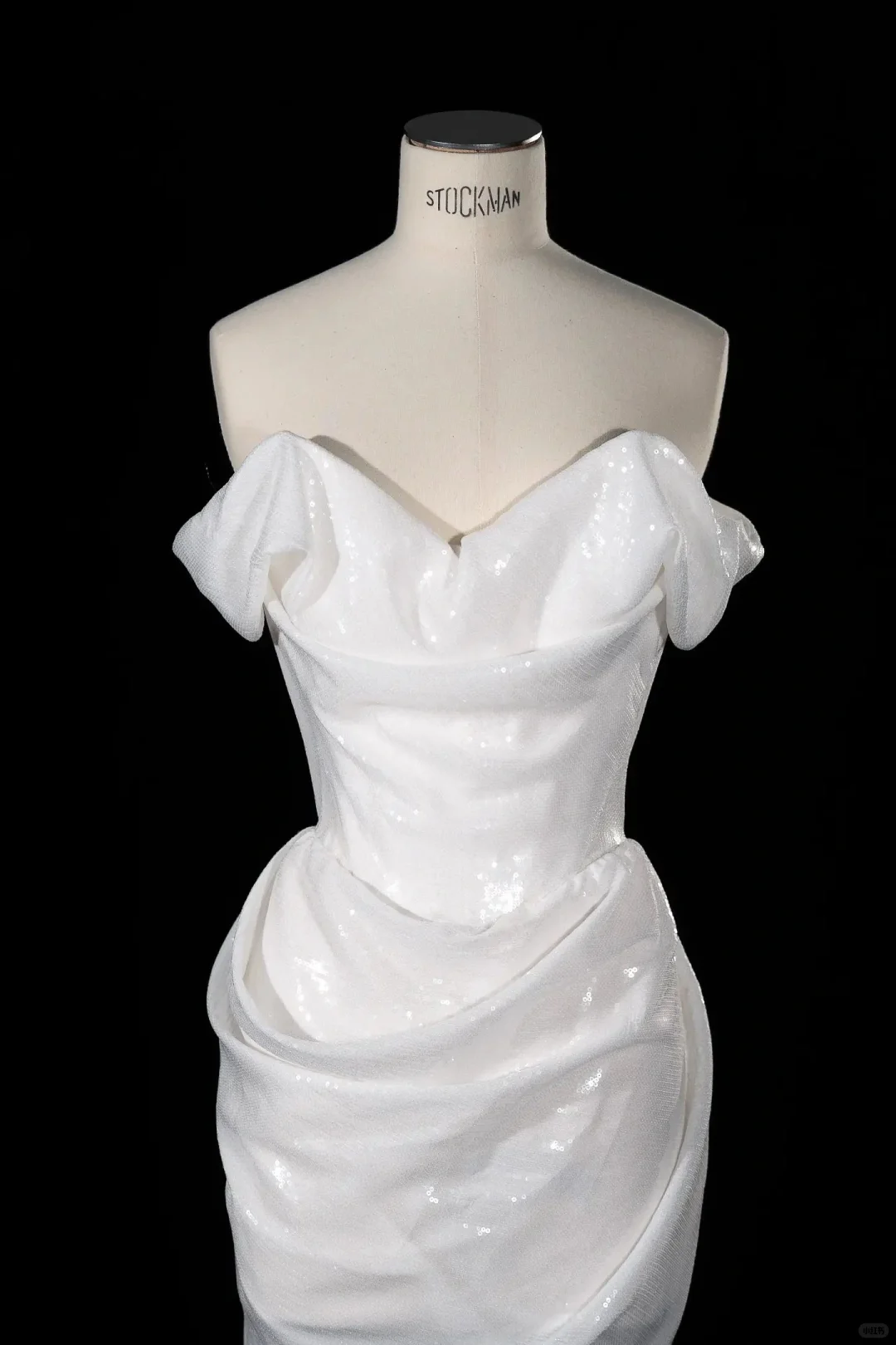 Elegant Off The Shoulder Sequin Sheath Birthday Outfits White Homecoming Dress S356