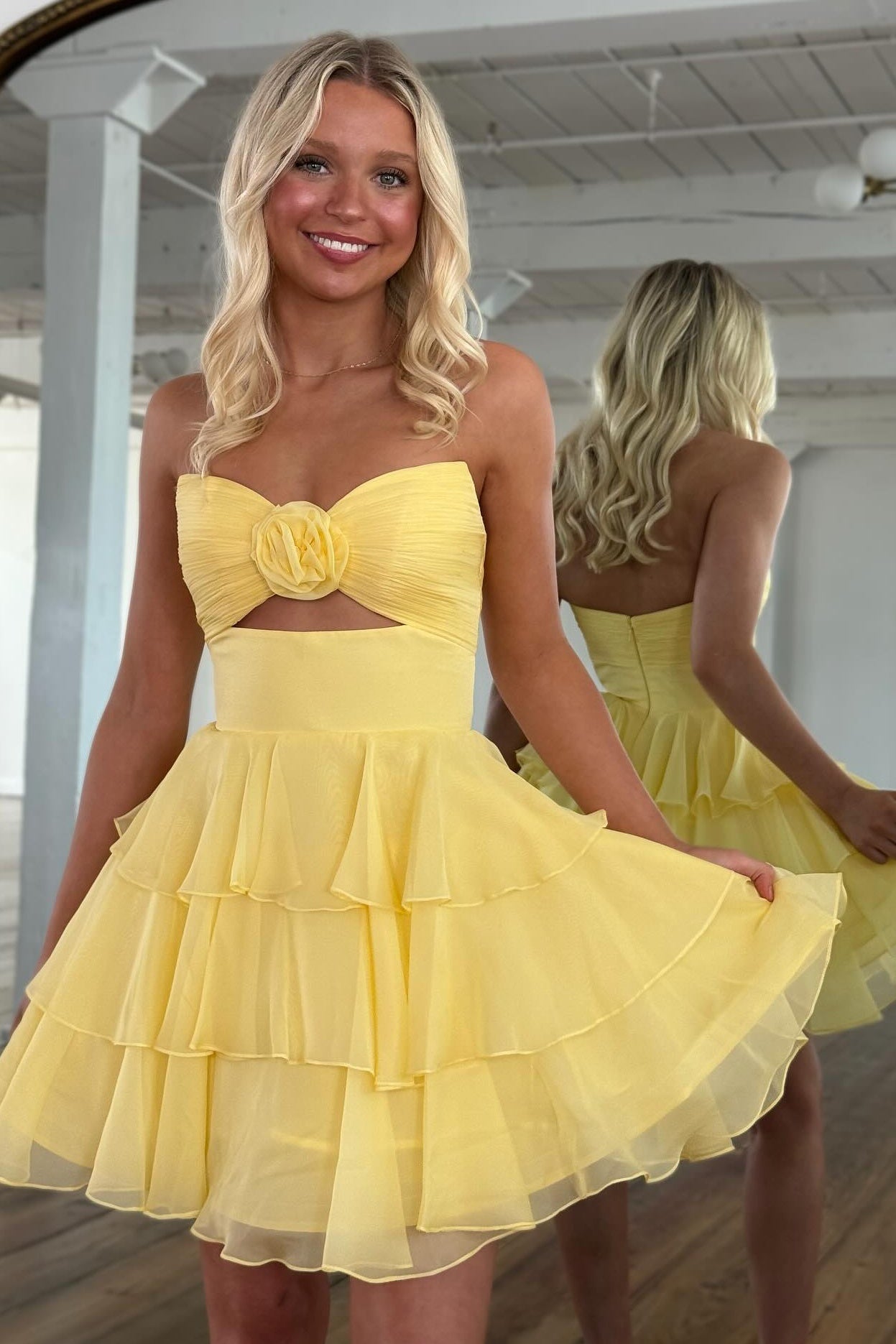 Well-made A Line Sweetheart Navy Blue Short Homecoming Dress with Ruffles Keyhole