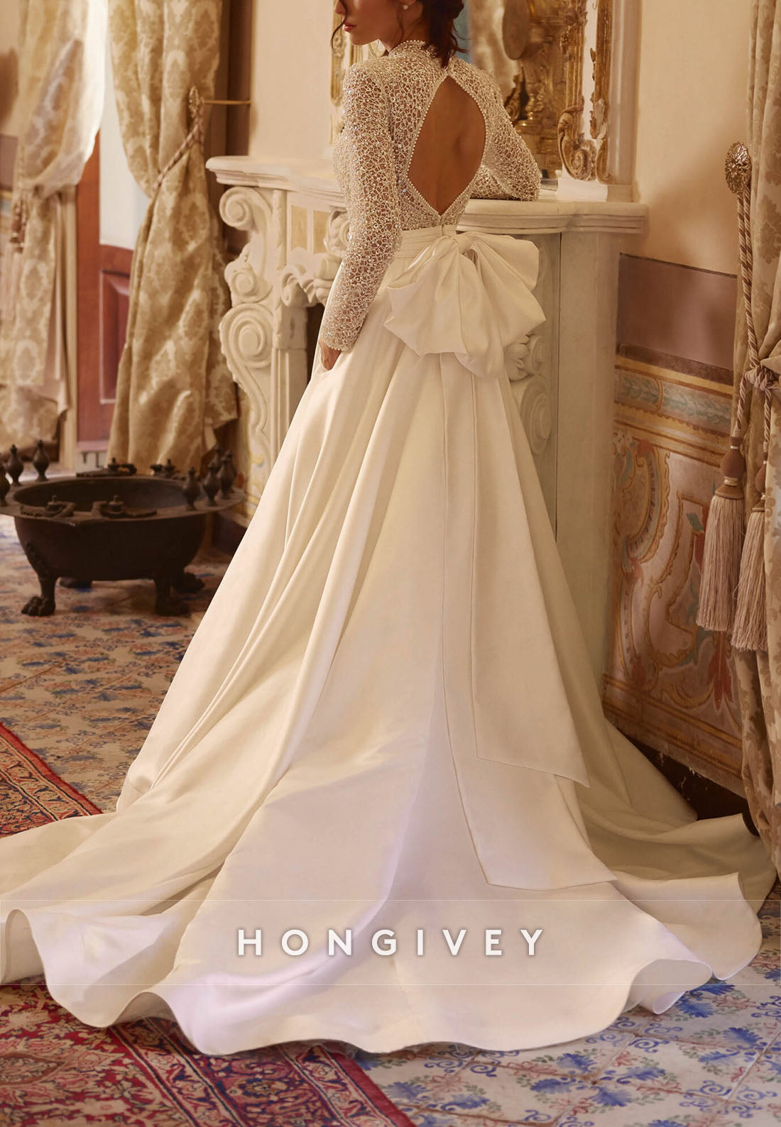 Illusion Neck Long Sleeve Pleated High Neck Chapel Train Ball Gown Bowknot Back Hole Wedding Dresses