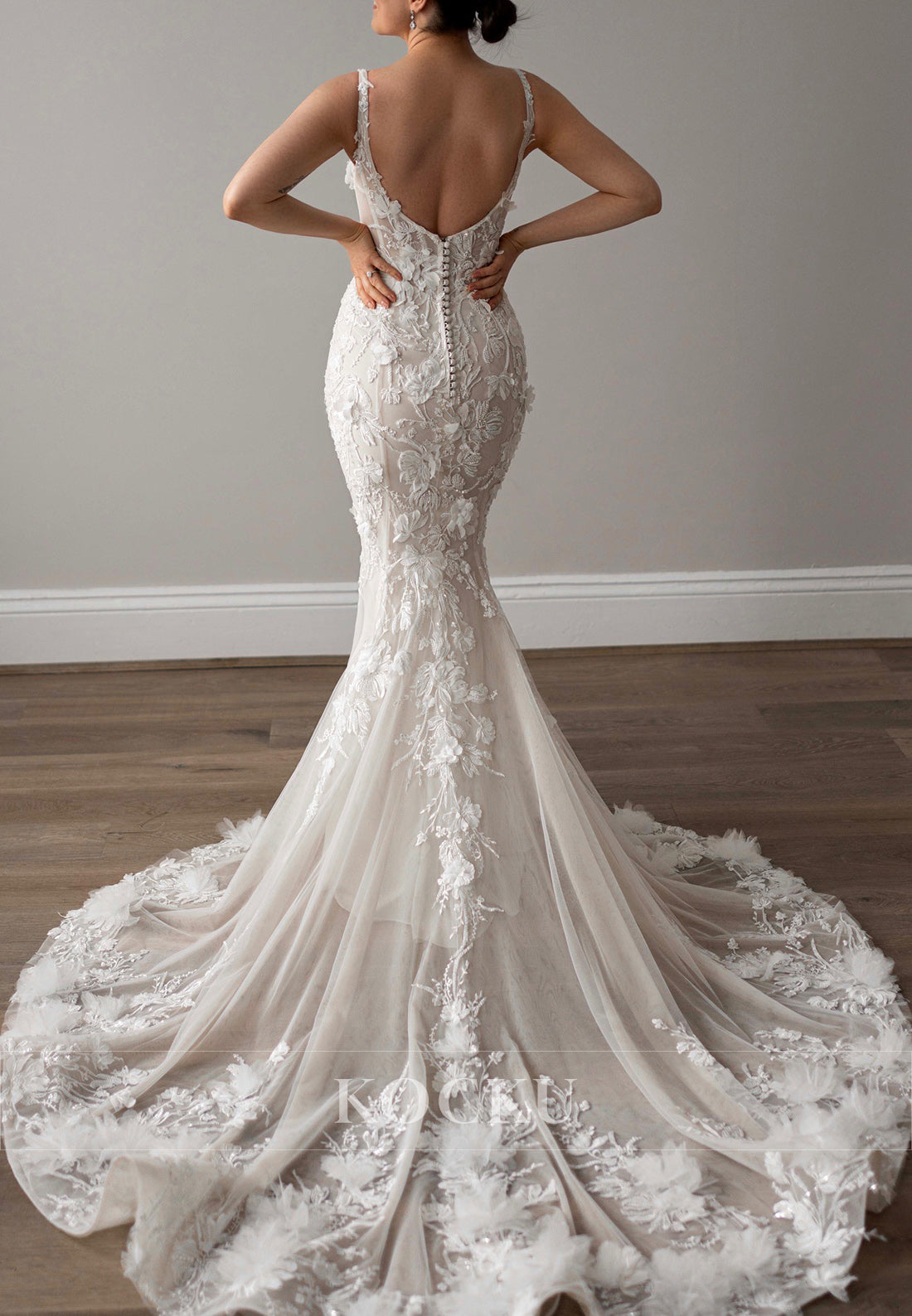 Romantic Sweetheart Tulle Mermaid Wedding Dress with 3D Floral Appliqués & Train