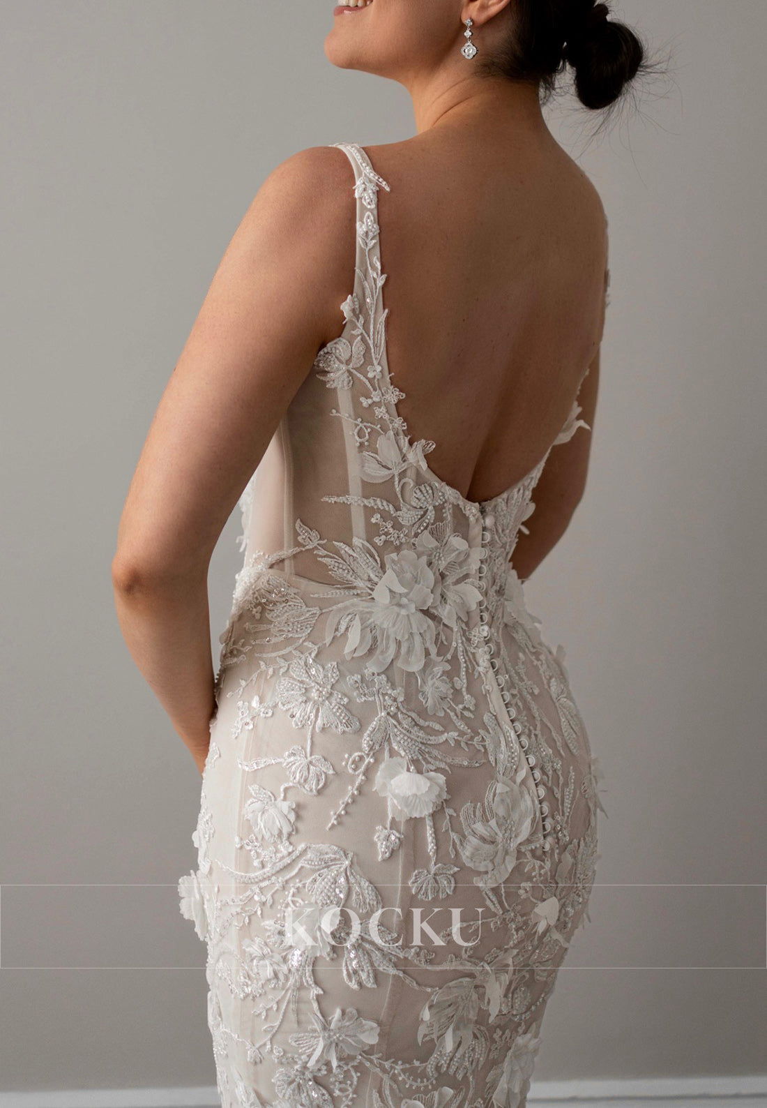Romantic Sweetheart Tulle Mermaid Wedding Dress with 3D Floral Appliqués & Train
