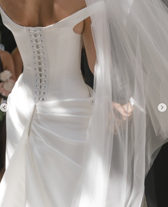 Dreamy Wedding Dress Sheath Off The Shoulder White Satin Summer Long Wedding Dresses Bridal Gowns