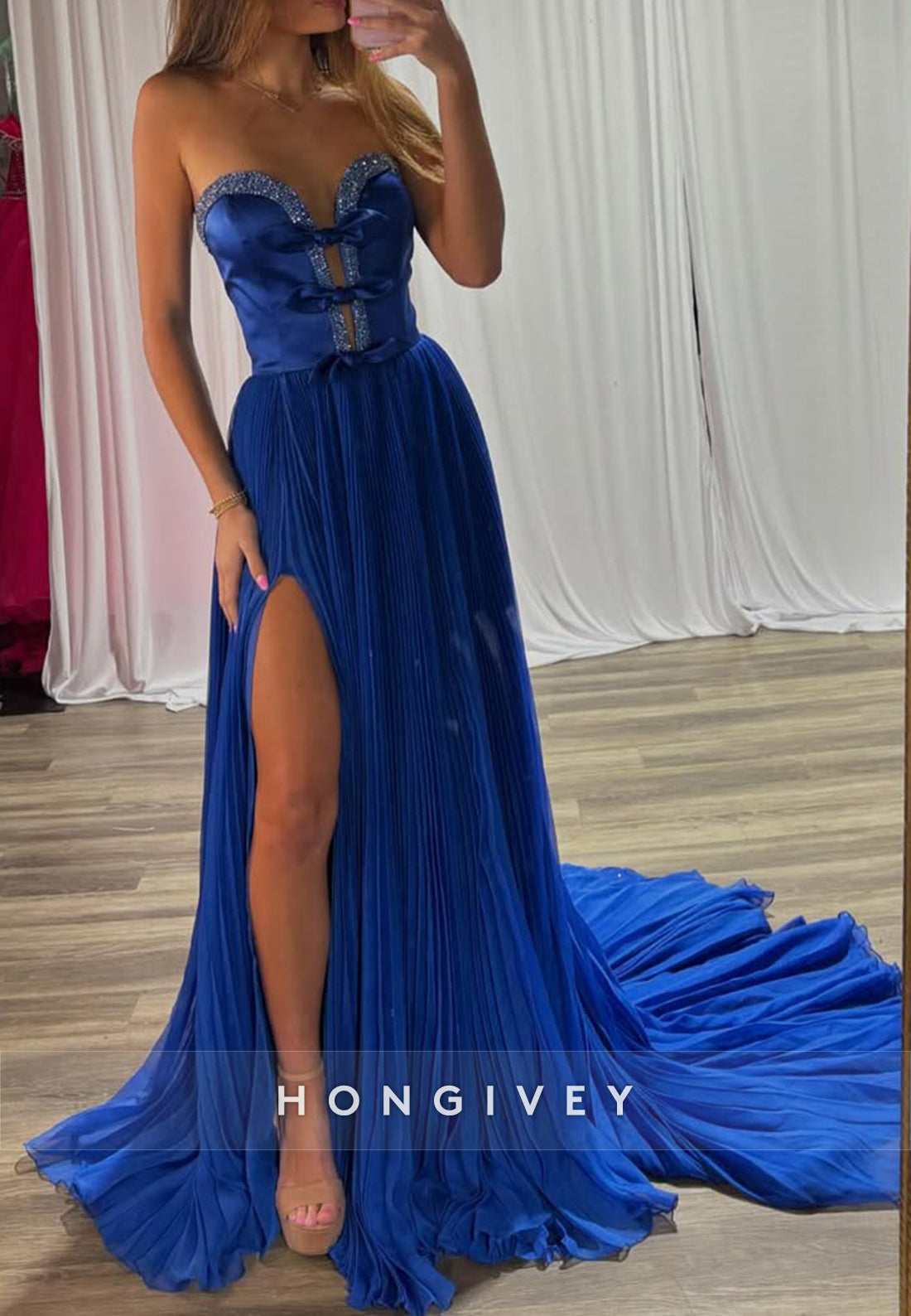 A-Line Deep V-Neck Rhinestone Ruched Party Prom Dresses With Train