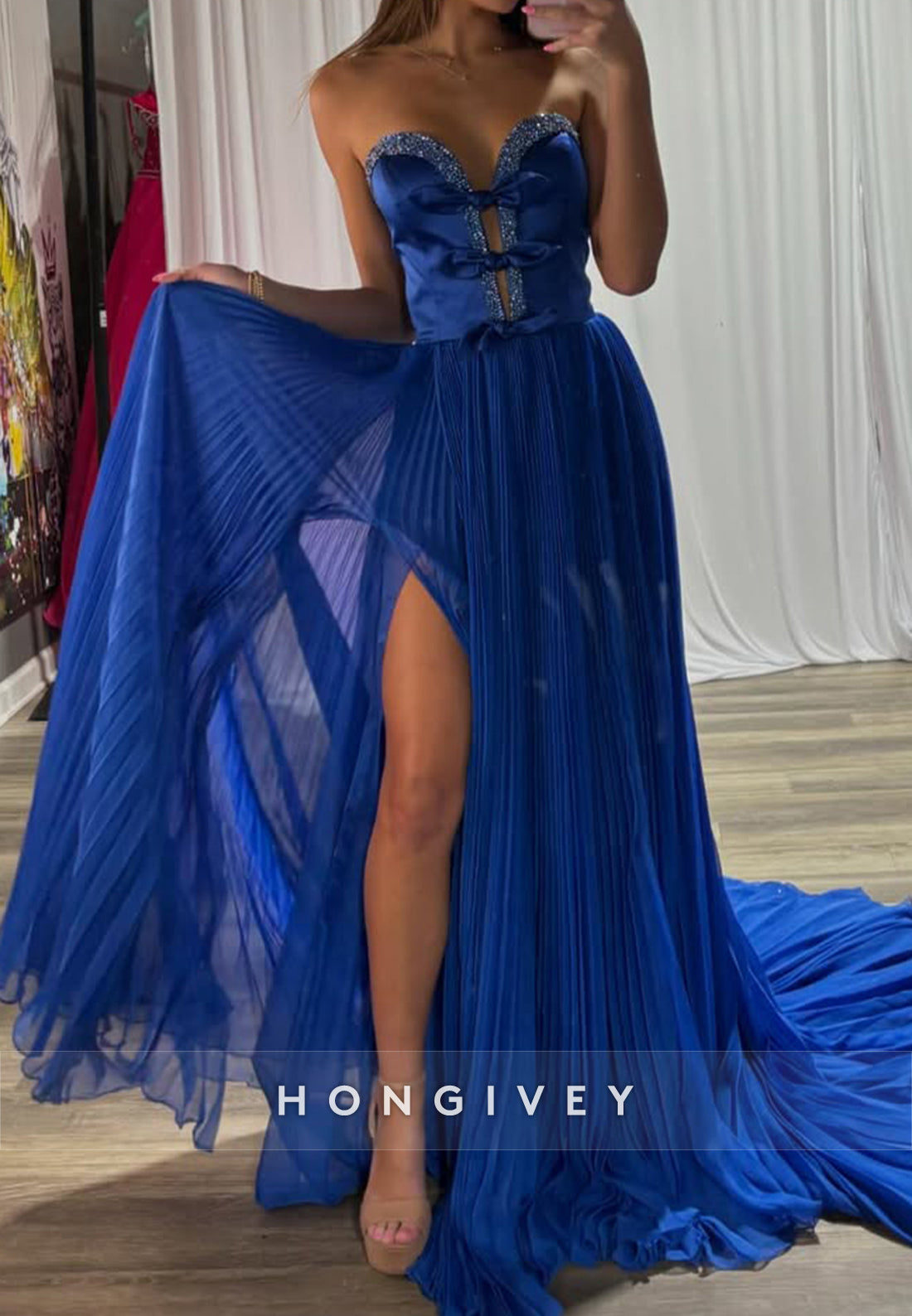 A-Line Deep V-Neck Rhinestone Ruched Party Prom Dresses With Train