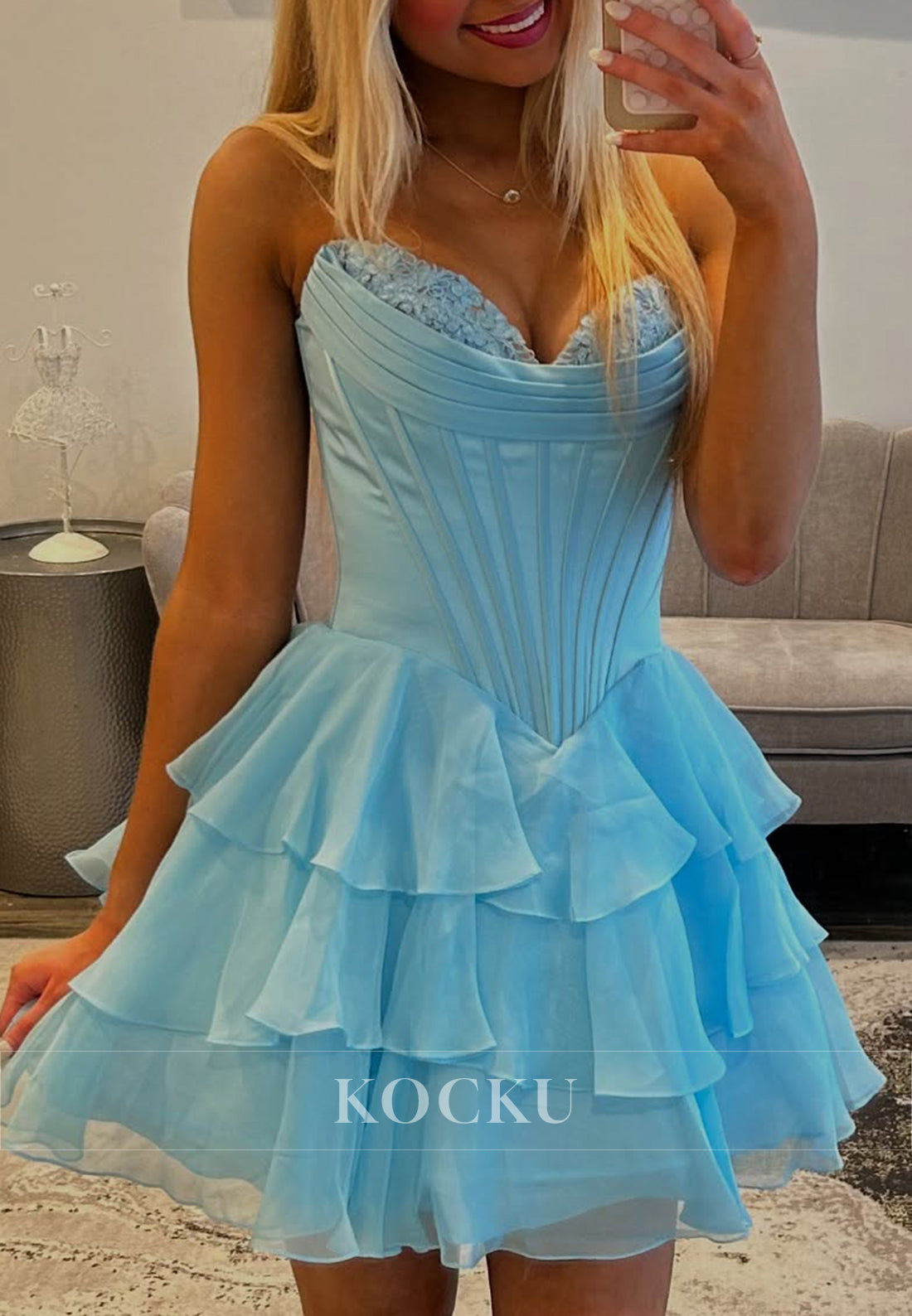 A-Line Sweetheart Strapless Pleated Homecoming Dresses