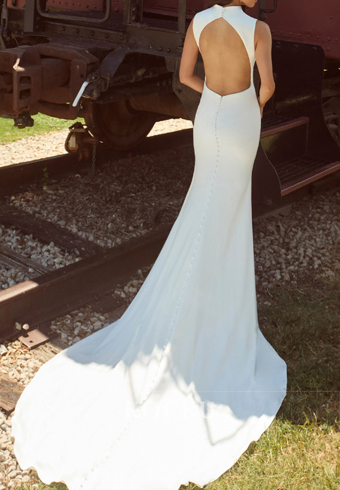 White High Neck Sleeveless Ruched Backless Mermaid Long Wedding Dress