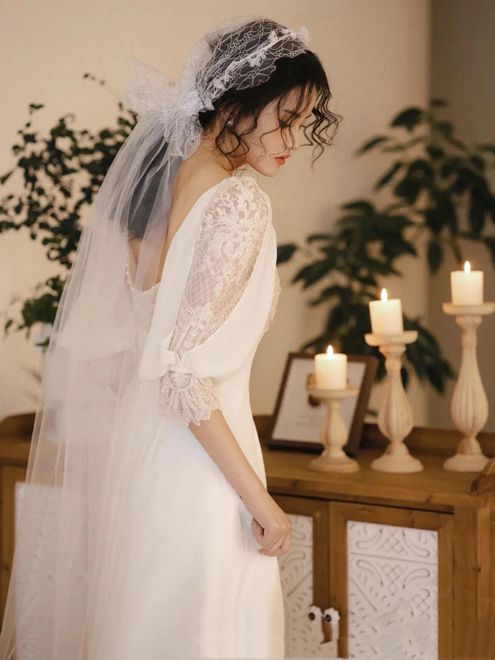 Romantic Wedding Gown Bridal Dress A Line Square Neck Satin Wedding Dress Ivory Wedding Dresses Modest Wedding Gowns