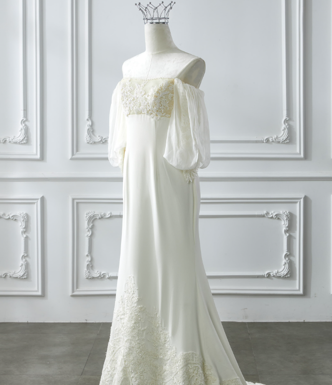 Romantic Wedding Gown Bridal Dress A Line Square Neck Satin Wedding Dress Ivory Wedding Dresses Modest Wedding Gowns