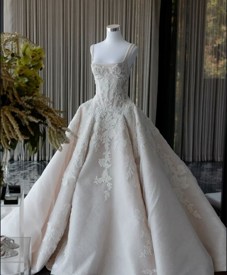 Rustic Wedding Dress Ball Gown Square Neck White Lace Tulle Long Wedding Dresses Summer Brides Dress Bridal Gowns