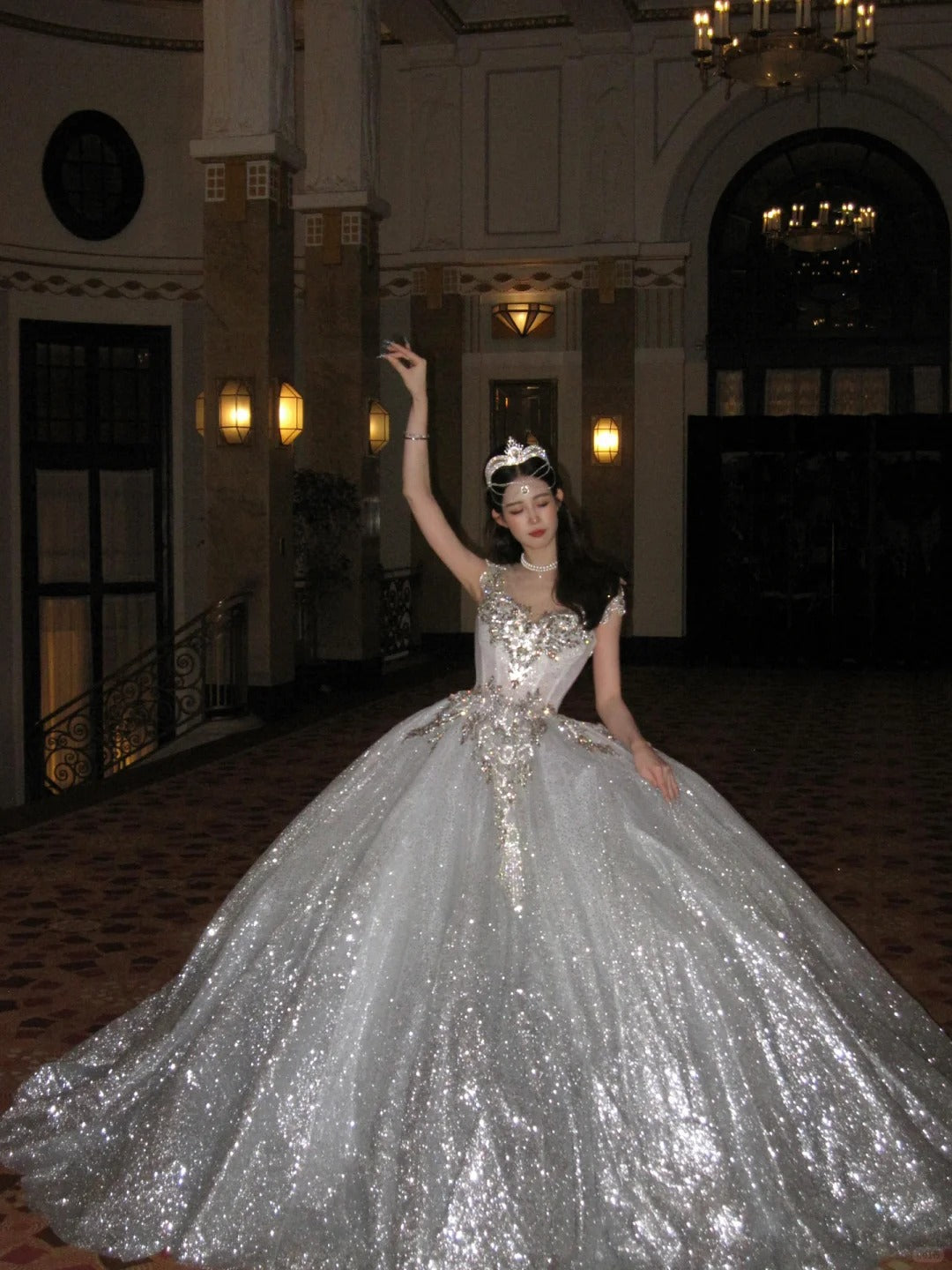 Unique Bridal Dress Ball Gown Scoop White Sequin Long Wedding Dresses Luxury Bride Dress Bridal Gowns