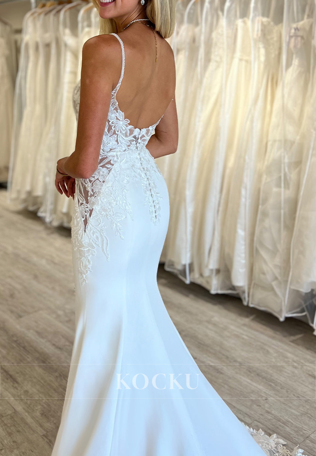 White Spaghetti Strap Backless Mermaid Wedding Gown with Appliques