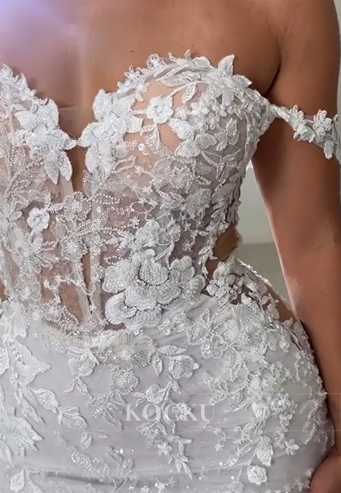Sparkling Off the Shoulder Appliques Lace Trumpet Wedding Dresses