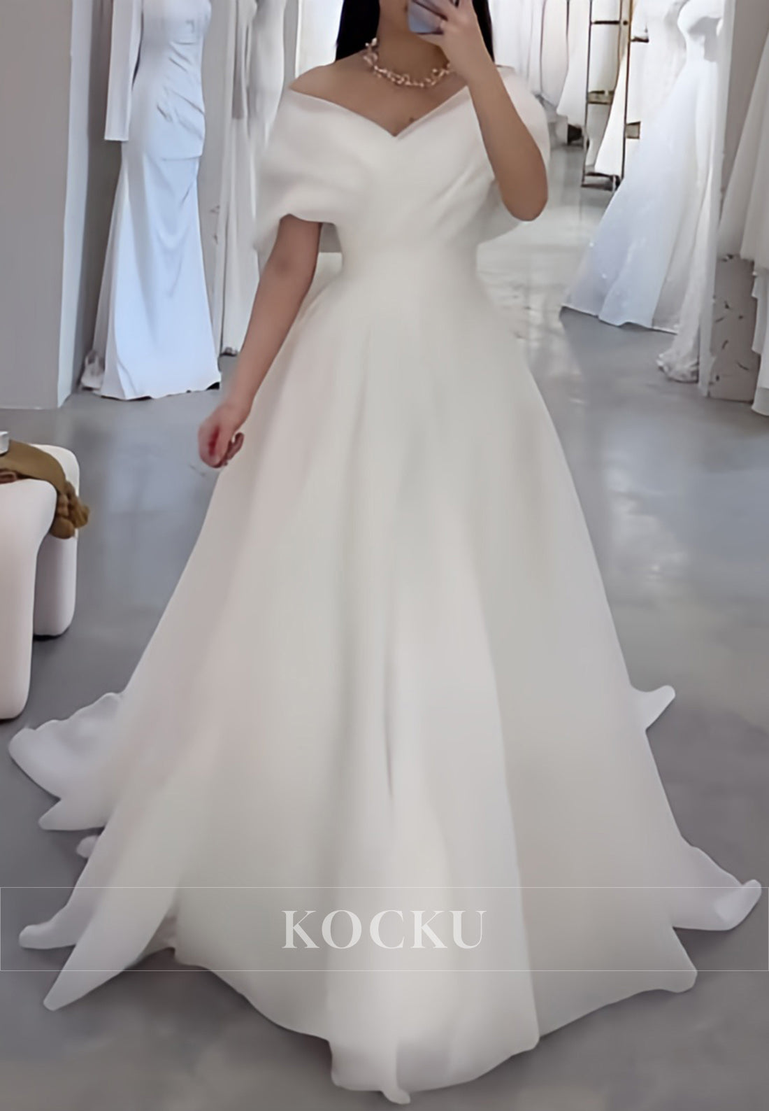 Elegant Off -Shoulder White Ball Gown Wedding Dress with Pleated Bodice