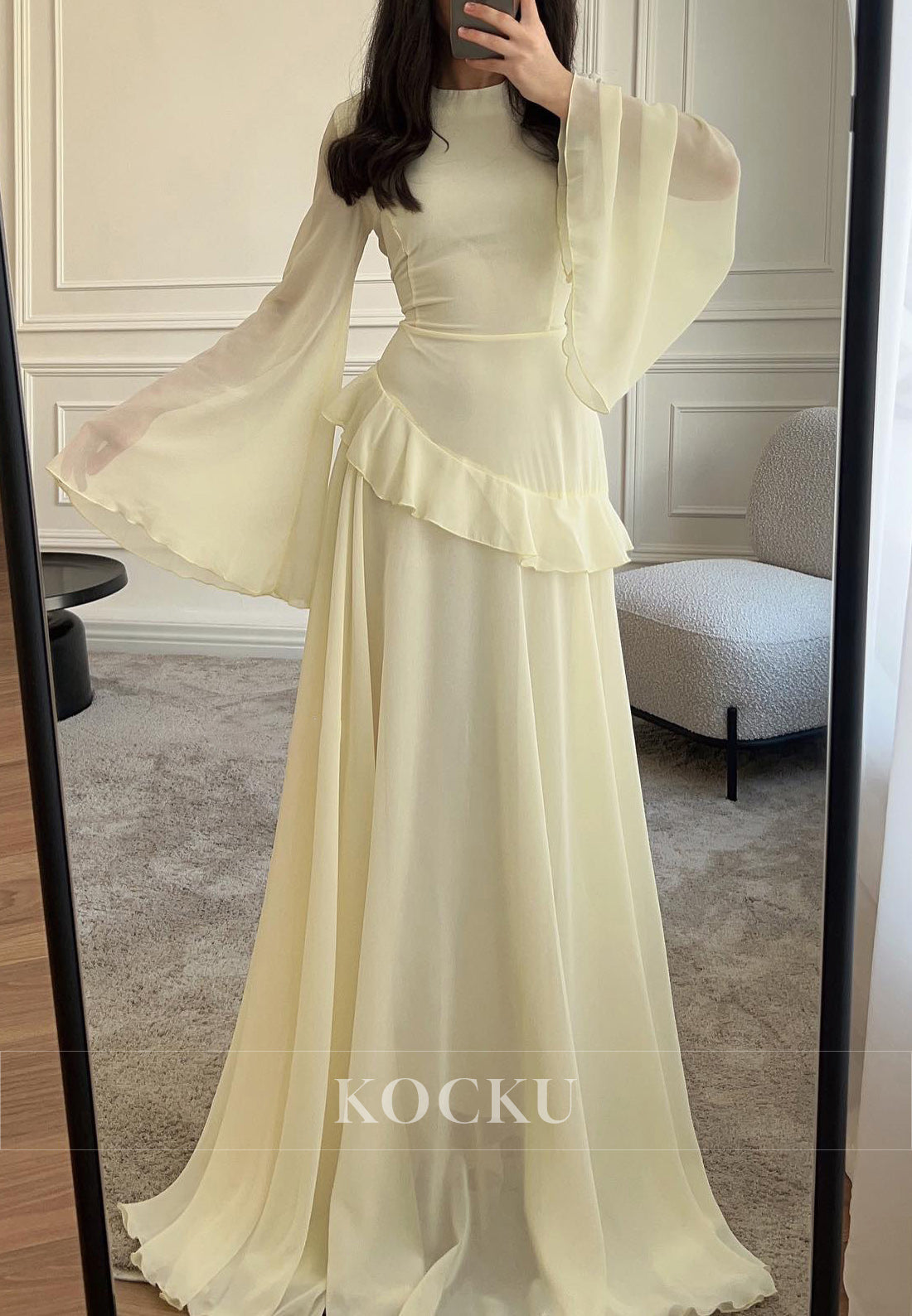 Elegant Long - Sleeved Baby Blue Maxi Wedding Guest Dress with Ruffled Detail and Flared Cuffs