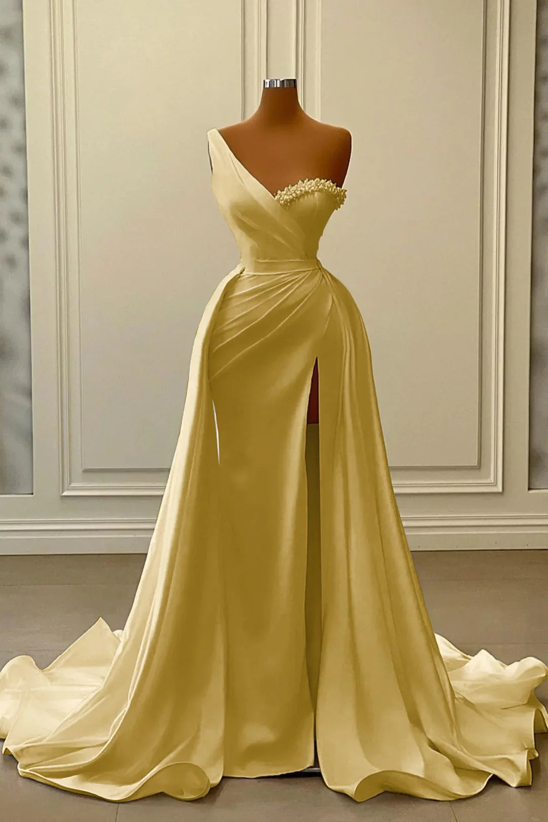 Charmeuse White Wedding Dress Sleeveless One Schuler With Beadings YL0163