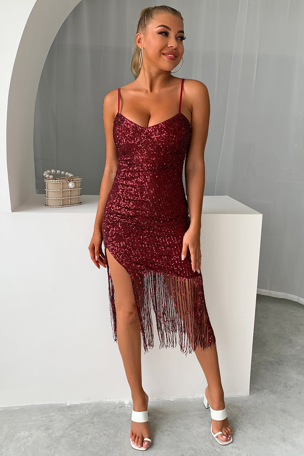 Burgundy Sparkly Sequins Short Homecoming Dress with Fringes