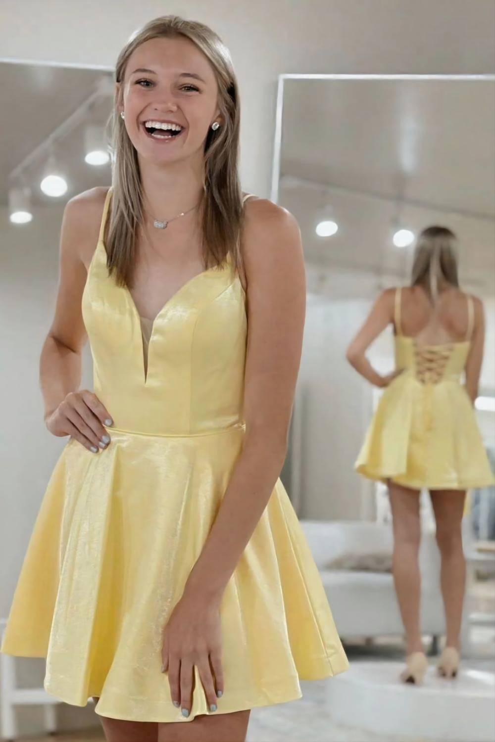 A-line Spaghetti Straps Short Homecoming Dress With Corset Back