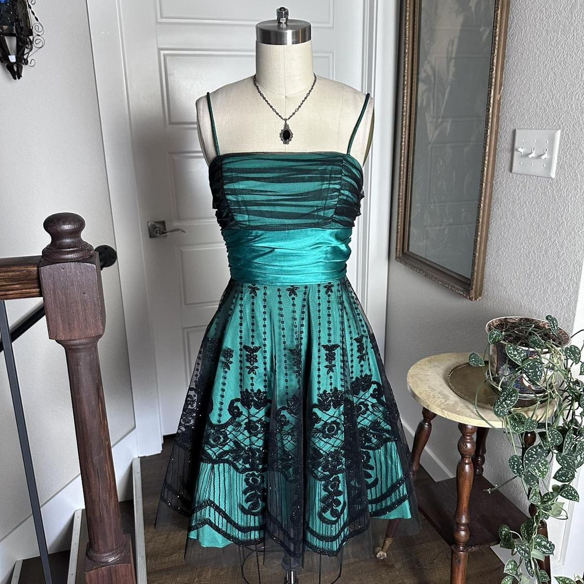 Vintage Green Spaghetti Straps Short A Line Homecoming Dress Cocktail Dress D078