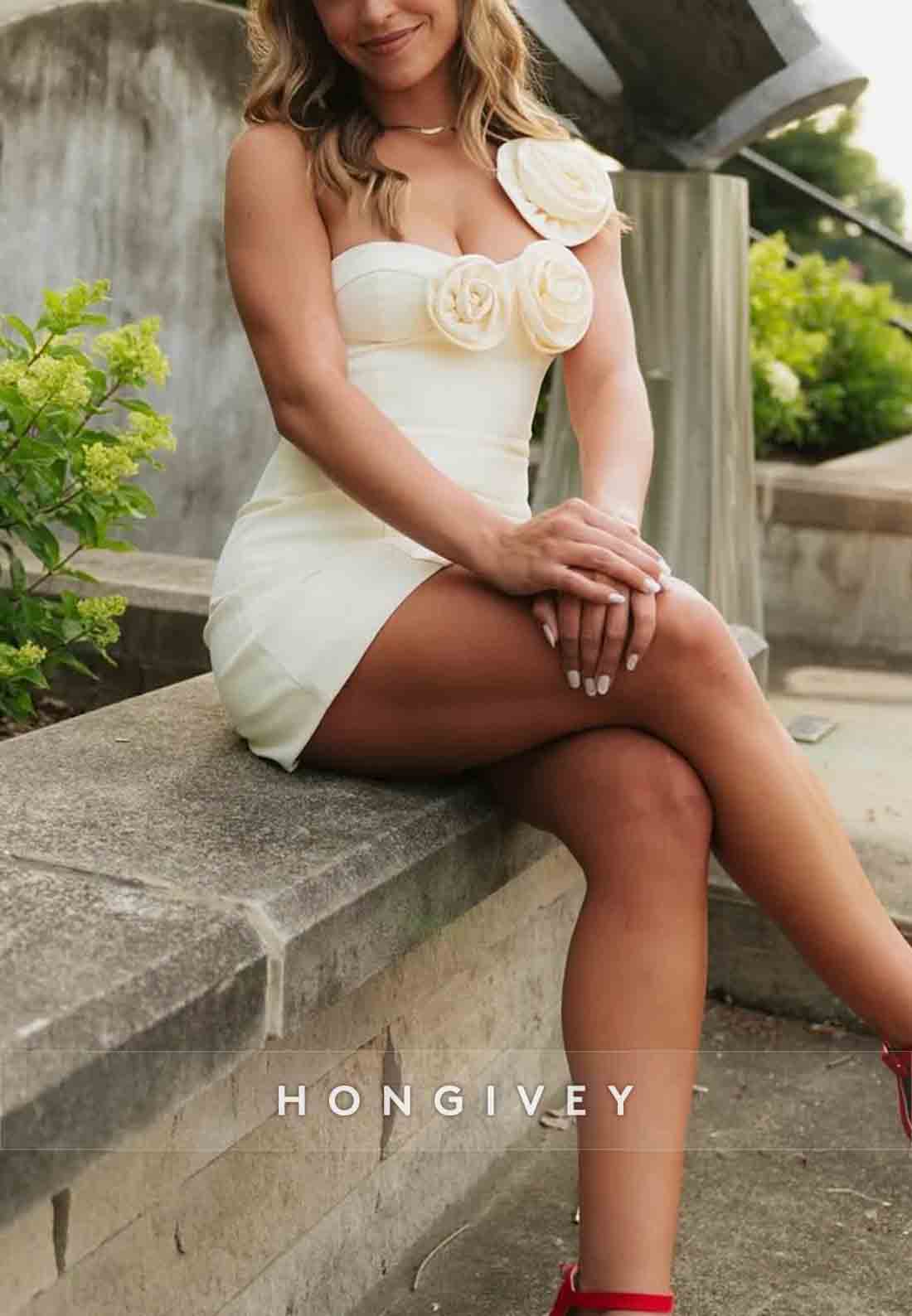 Fashionable Sheath One Shoulder Light Yellow Short Homecoming Dress with 3D Flowers
