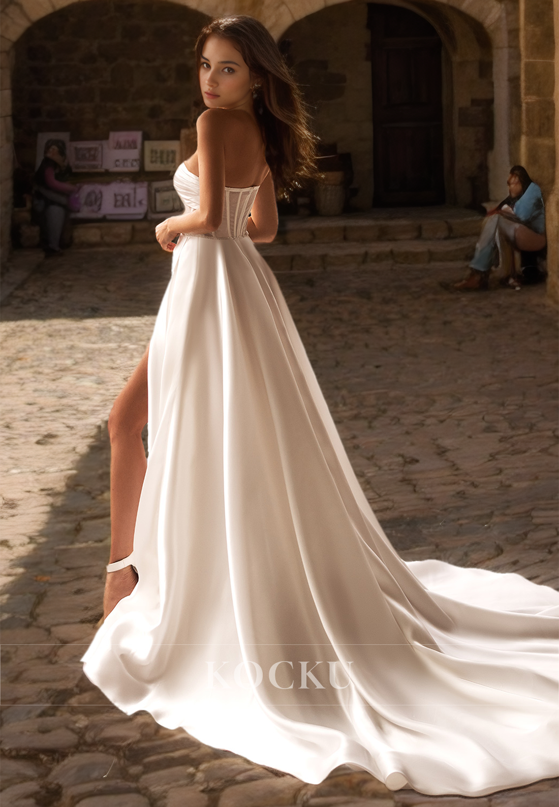 Sweetheart Sleeveless A-Line Stripe High Slit Train Pleats Bow Satin Wedding Dress Bridal Dress