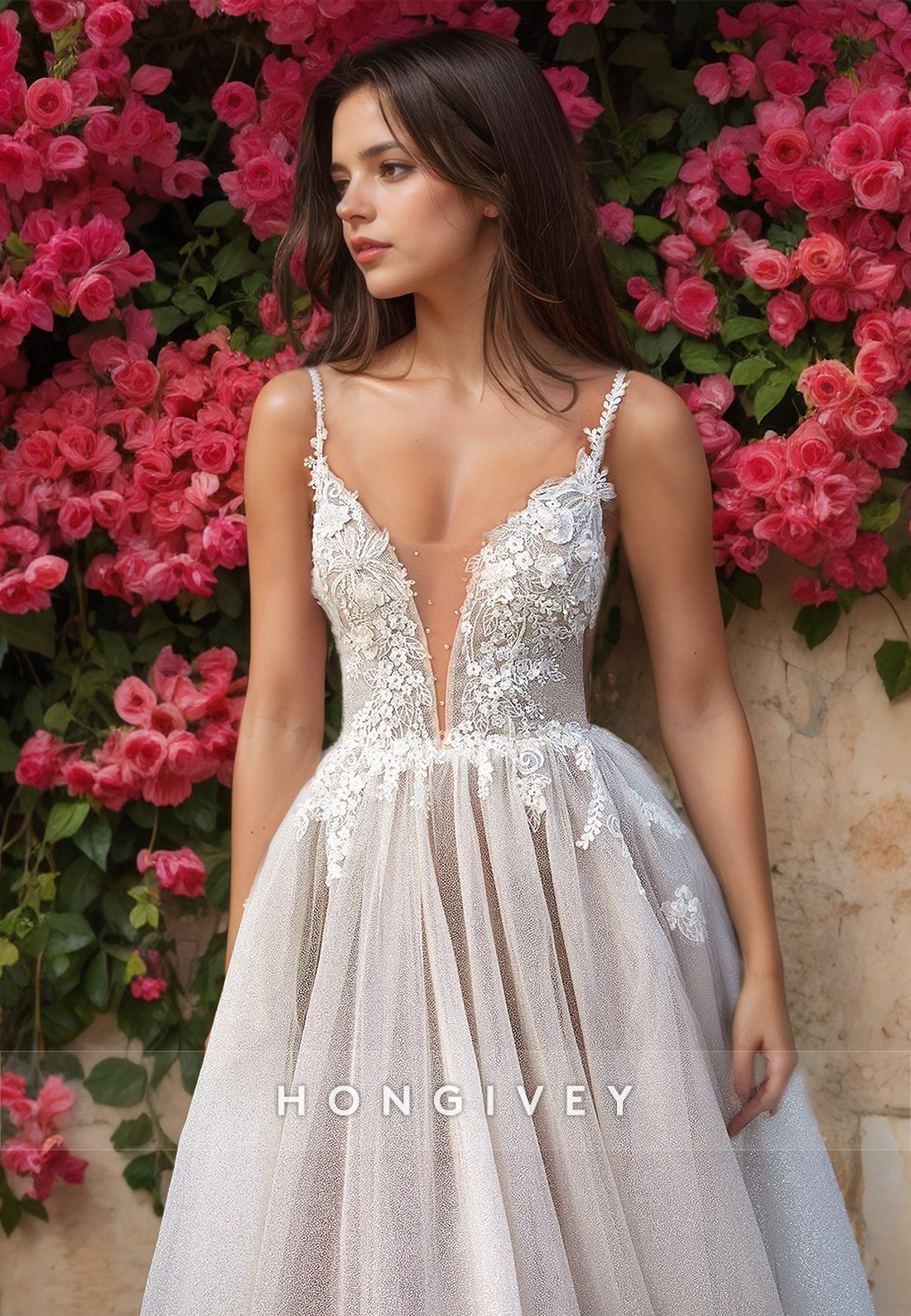 Sexy Tulle A-Line V-Neck Spaghetti Straps Backless Appliques Train Wedding Dress