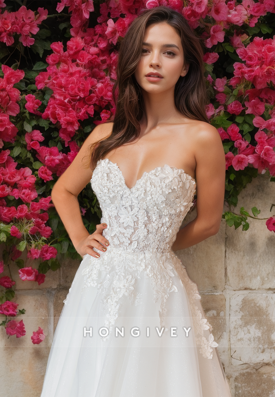 Sexy Tulle A-Line Sweetheart Strapless Illusion Empire Appliques With Train Wedding Dress