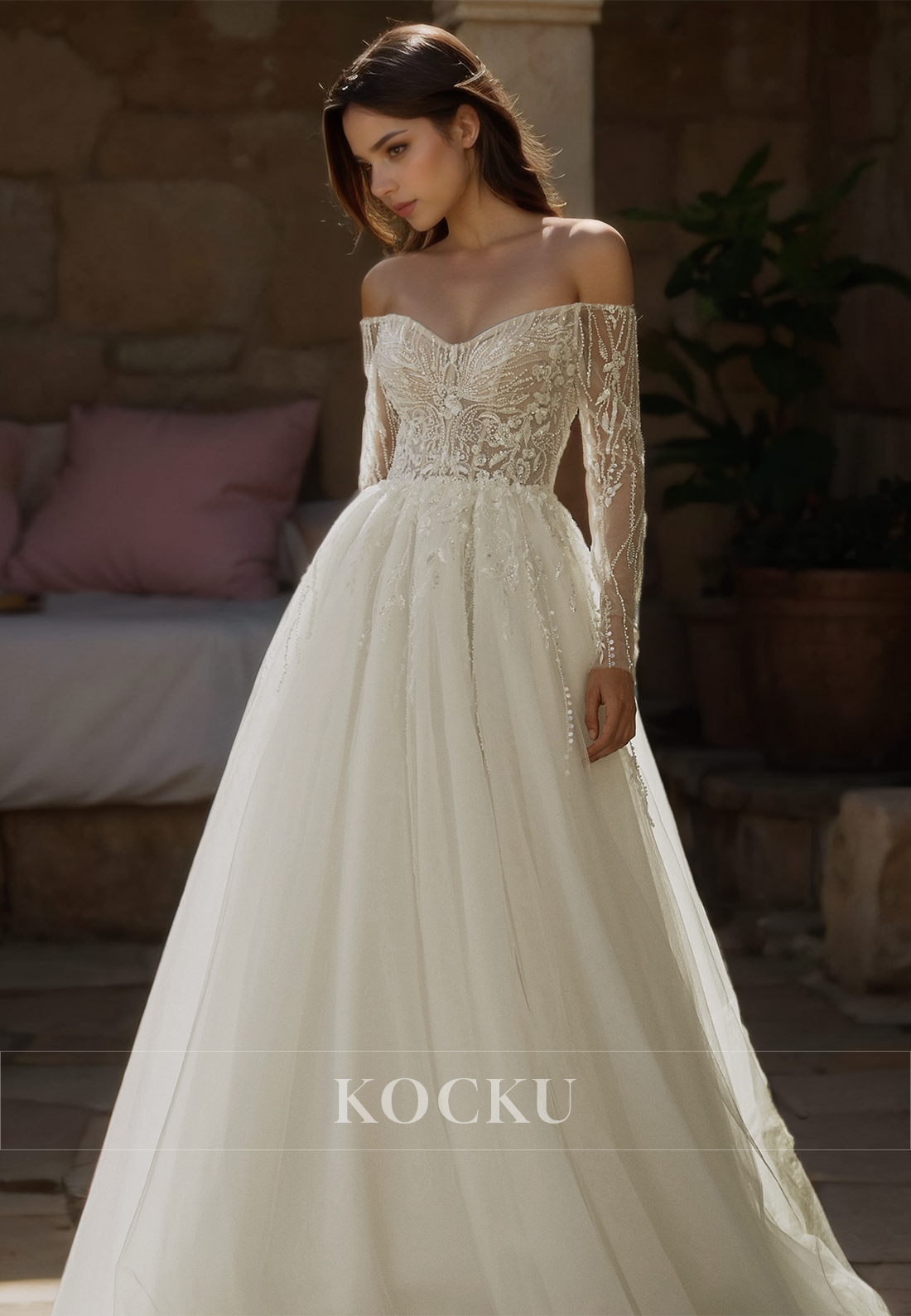 A-Line Sweetheart Long Sleeves Train Sheer Beads Lace Wedding Dress Bridal Gowns with Appliques