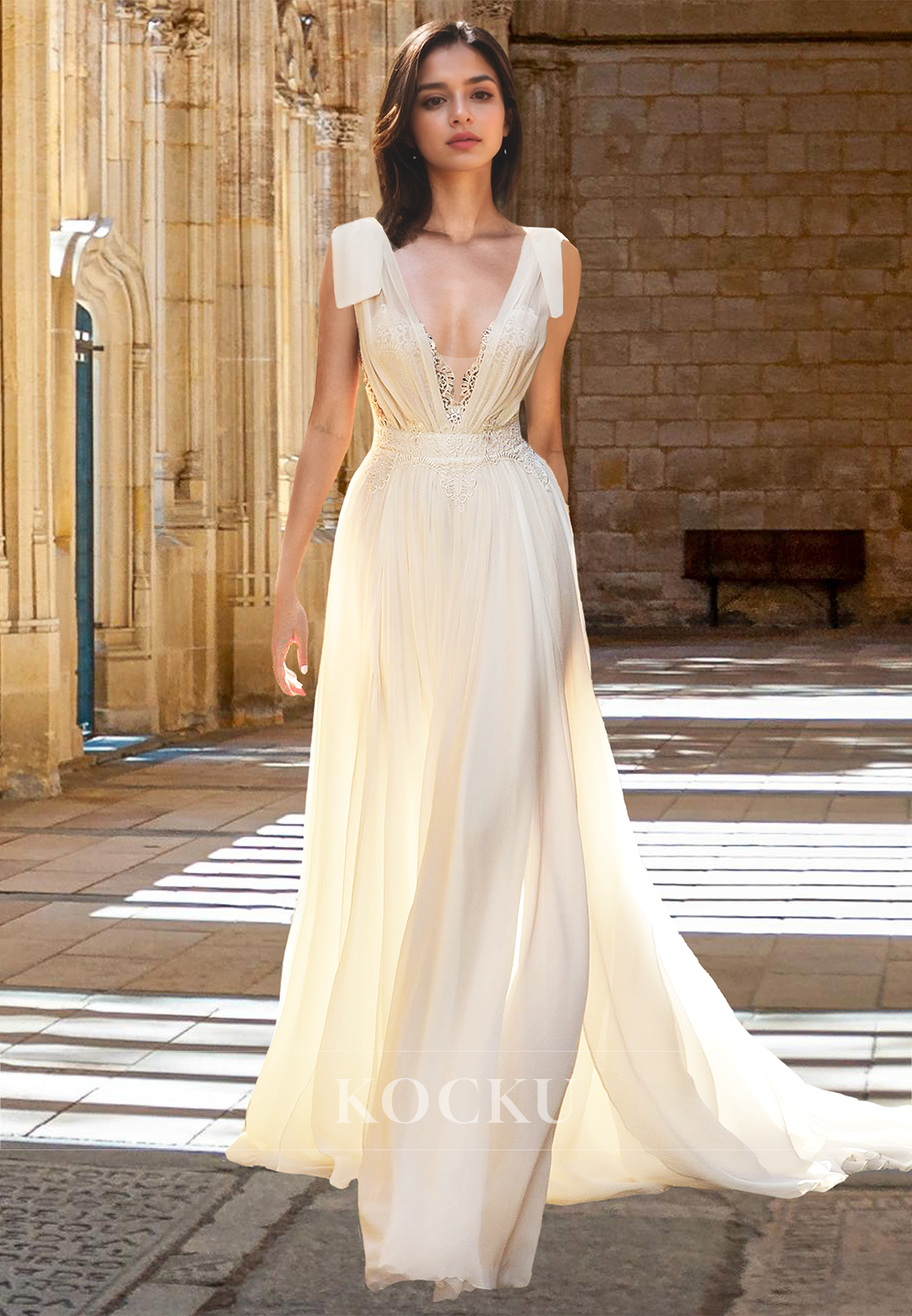 Classic A-Line V-Neck Straps Sleeveless Appliques Lace Beach Wedding Dress Boho Gown with Train