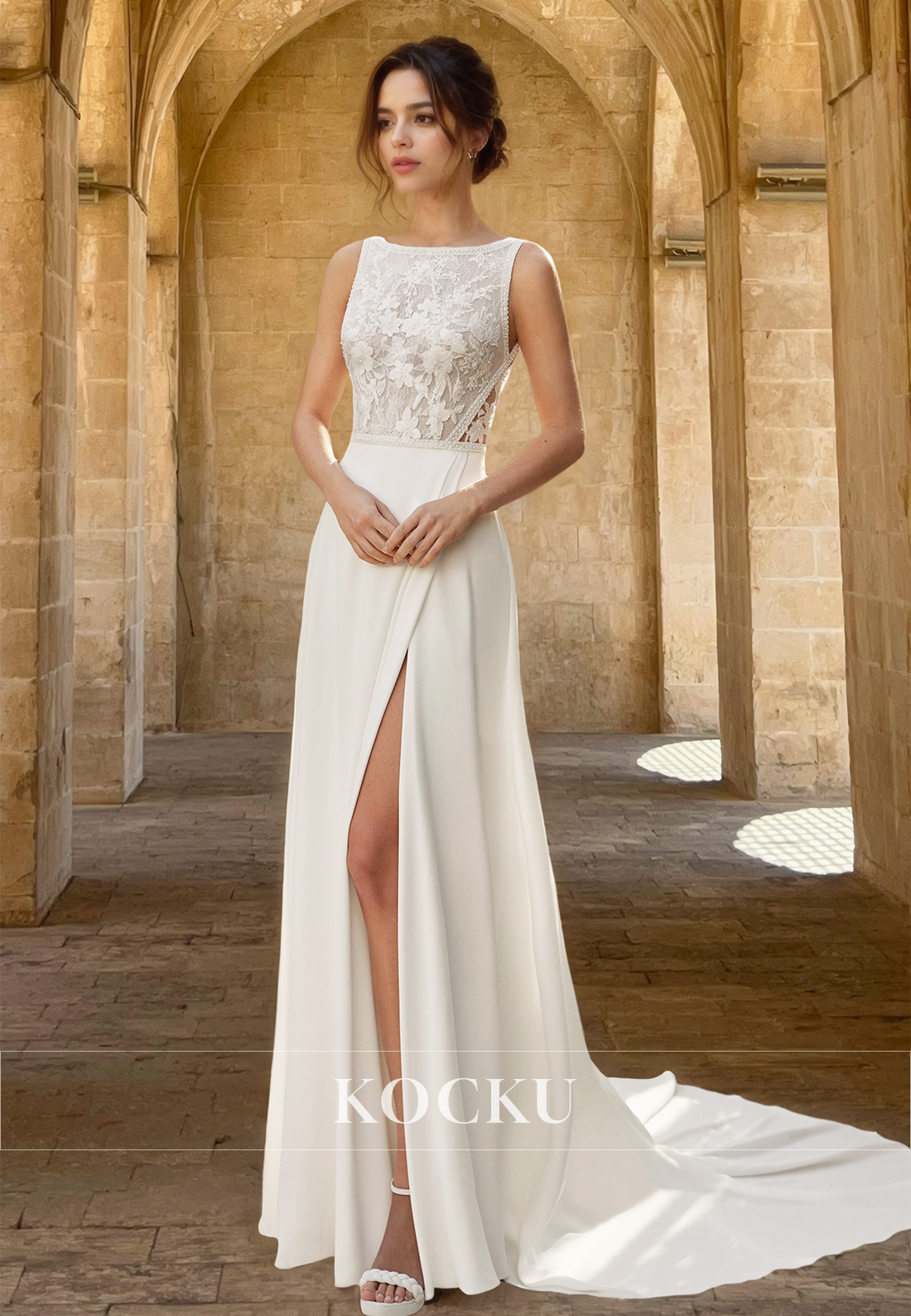 Elegant Bateau Neck Straps Beach Wedding Dress Appliques Pleats Engagement Dress with Train
