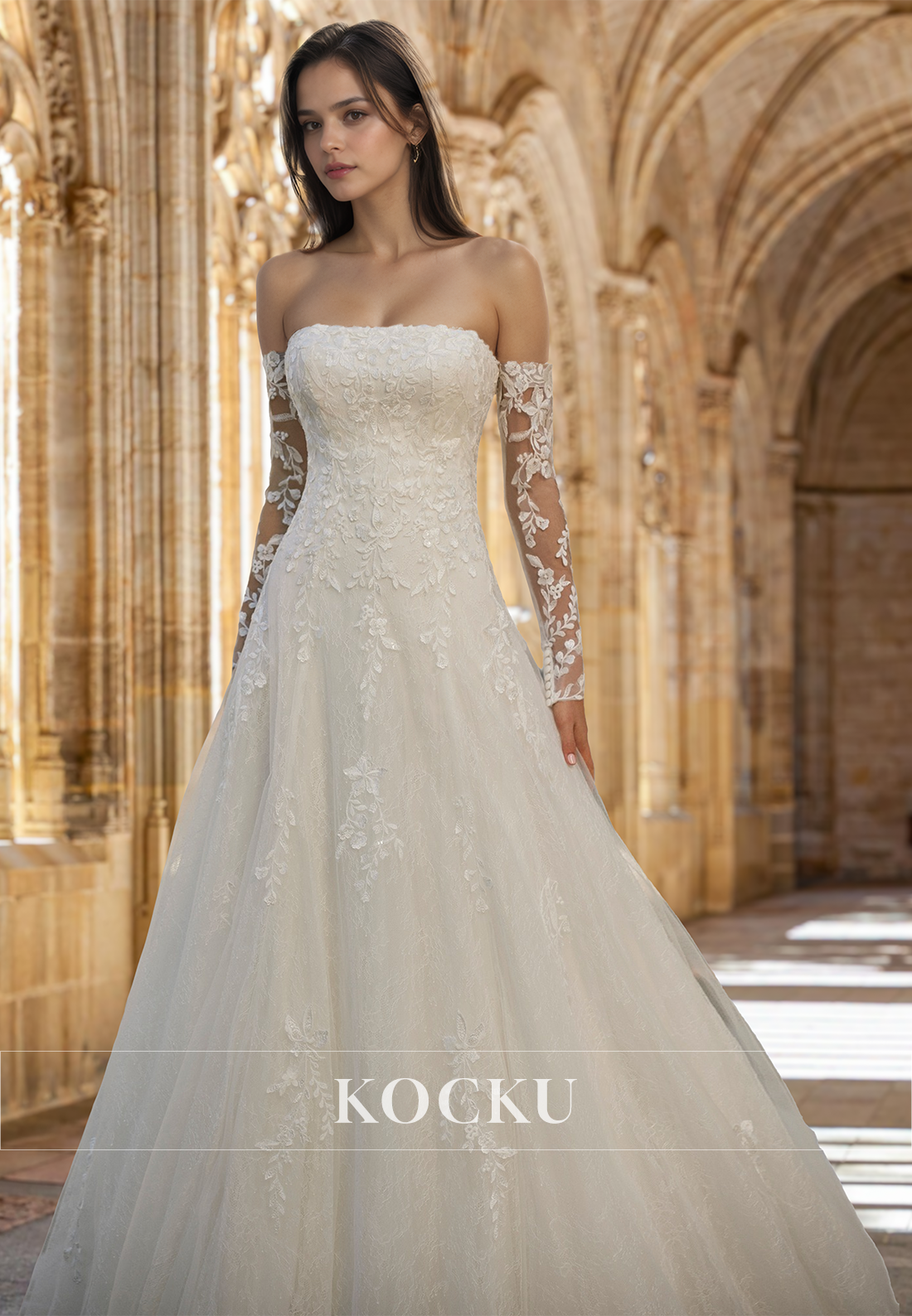 Romantic Tube Top A-Line Long Sleeves Sweep Train Lace Pleats Wedding Dress with Appliques