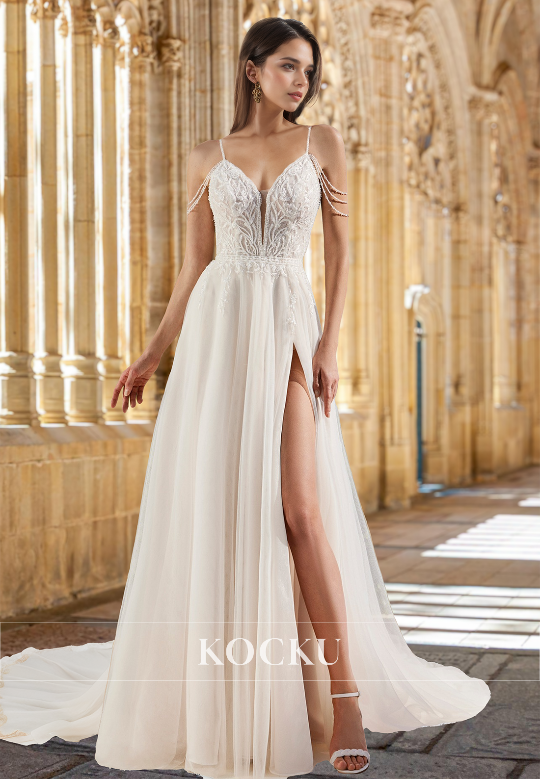 Plunging V-Neck Spaghetti Straps A-Line Appliques Lace Beach Wedding Dress Boho Gown with Slit
