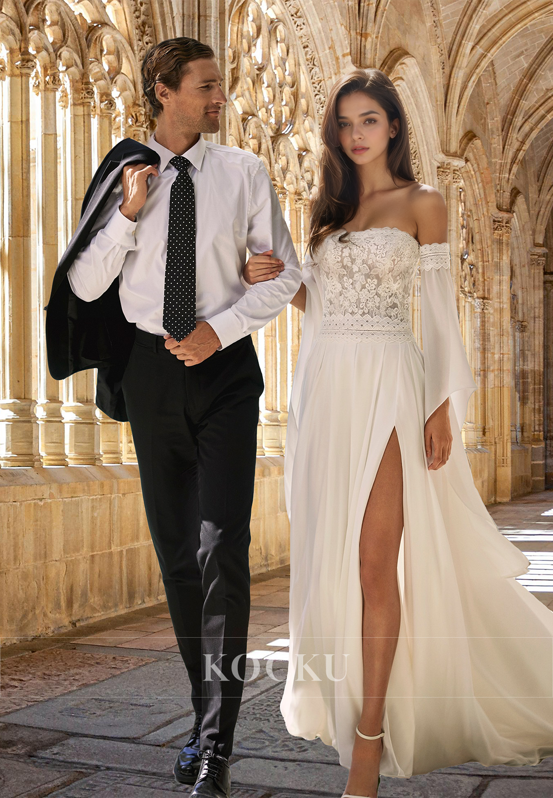 Elegant Tube Top A-Line Long Sleeves Side Slit Lace Pleats Wedding Dress with Appliques