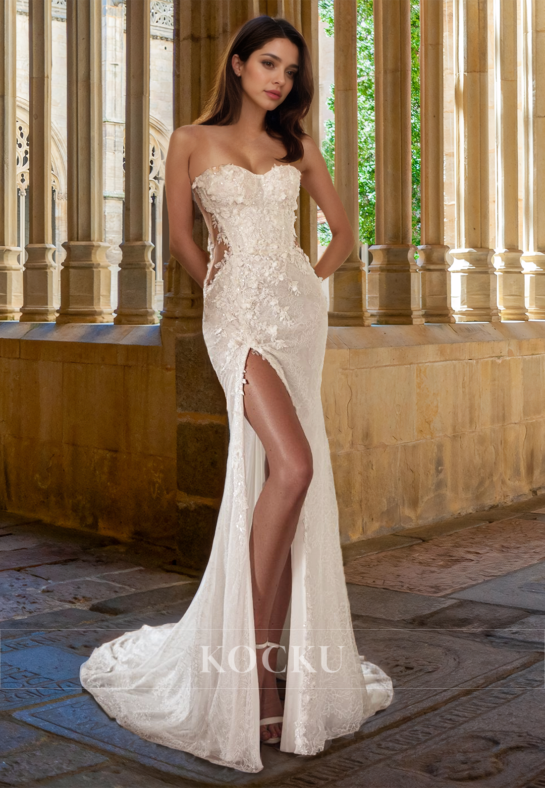 Romantic Sweetheart Sleeveless High Slit Fitted Lace Floral Wedding Dress Bridal Gown with Appliques