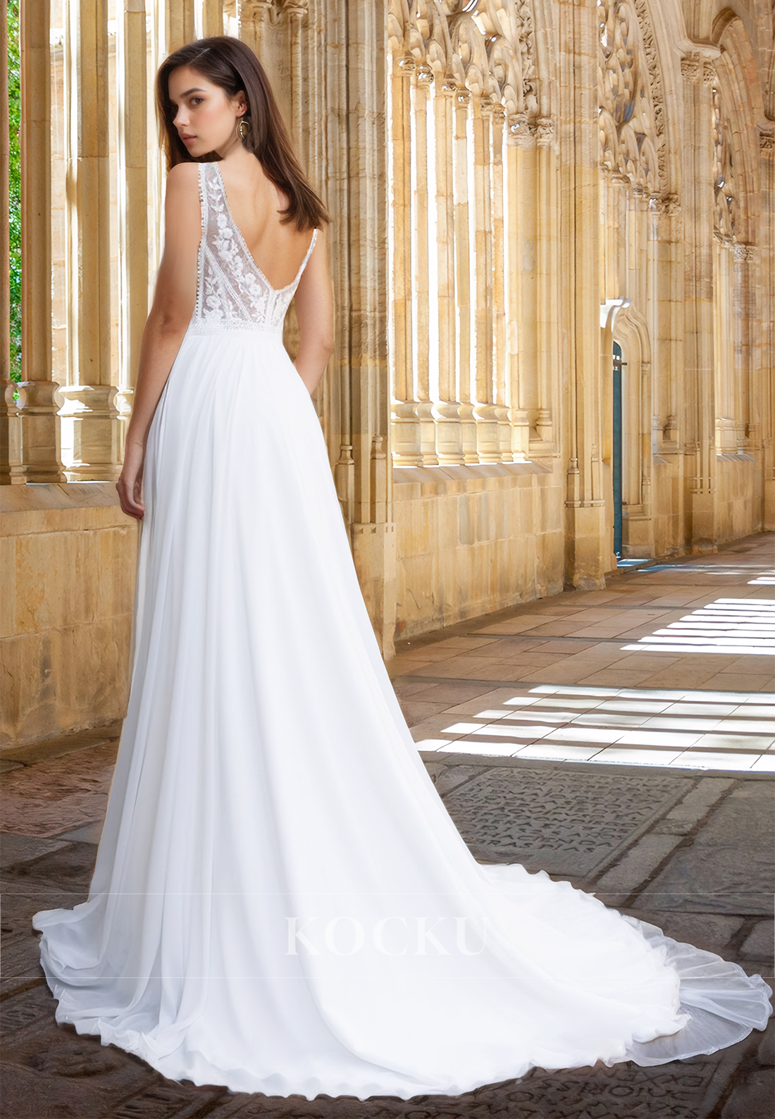 Classic A-Line V-Neck Straps Appliques Lace Pleated Wedding Dress with Train Bridal Gown