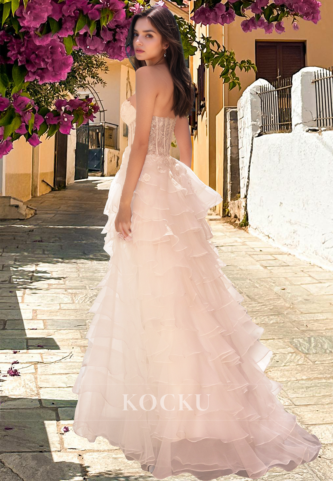 Glamorous A-Line Sweetheart Appliques Tiered Lace Beaded Formal Prom Gown with Floral