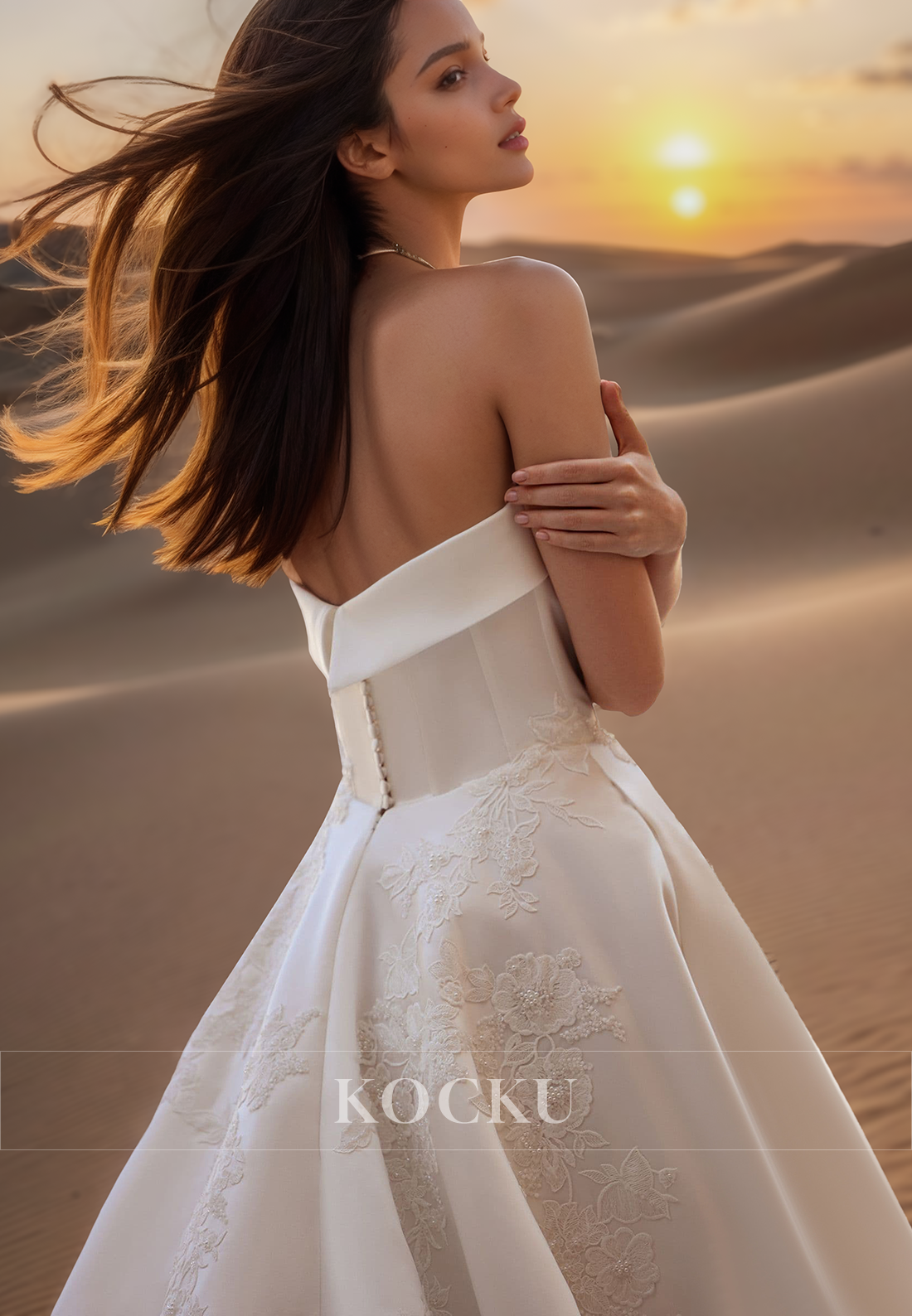 Gorgoeous Tube Top A-Line Sleeveless Beads Satin Wedding Dress Bridal Gown with Appliques