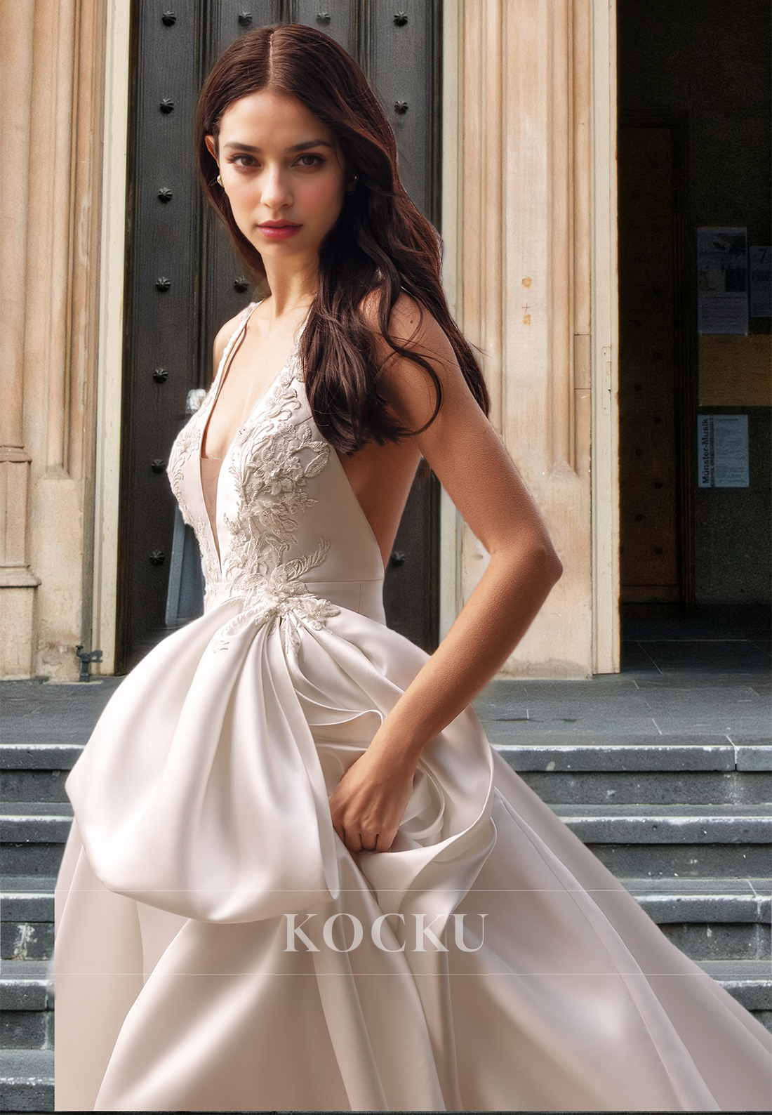 Elegant Halter V-Neck A-Line Sweep Train Appliques Satin Wedding Dress Bridal Gown with Bows